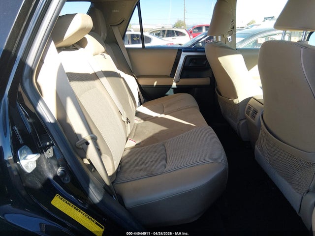 44944911 :رقم المزاد ، JTEBU5JR7B5043596 vin ، 2011 Toyota 4runner Sr5 V6 مزاد بيع