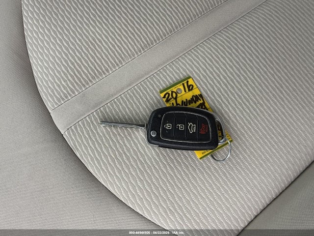 44944926 :رقم المزاد ، 5NPE24AF0GH332530 vin ، 2016 Hyundai Sonata Se مزاد بيع