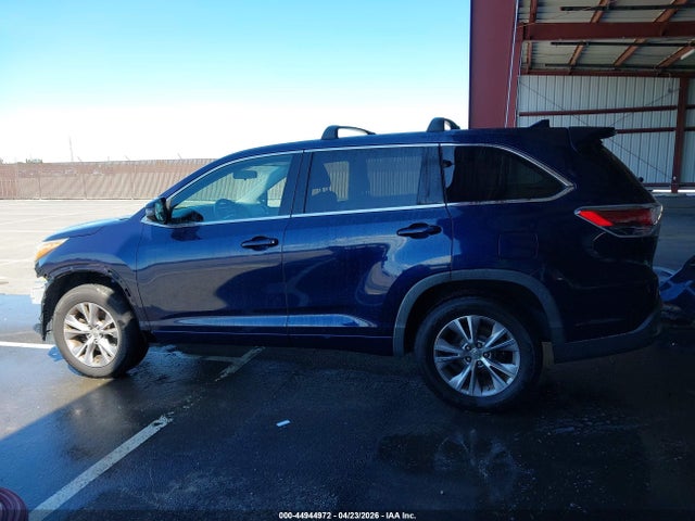 Toyota Highlander Le Plus V6 2015 5TDZKRFH6FS082129 Image 15