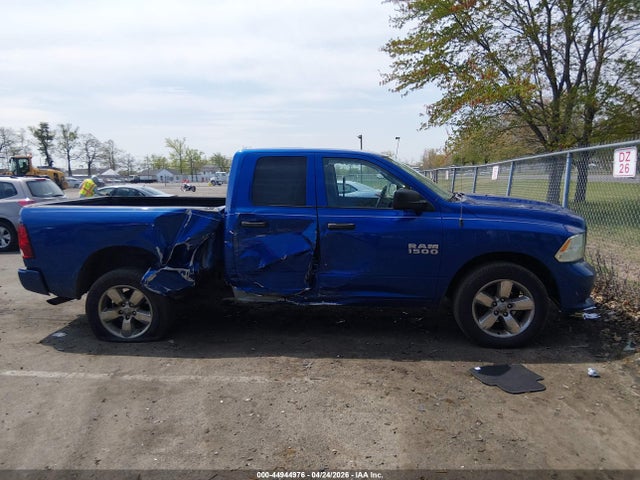 Продаж на аукціоні авто 2018 Ram 1500 Express  4x4 6'4 Box, vin: 1C6RR7FG4JS309073, номер лоту: 44944976