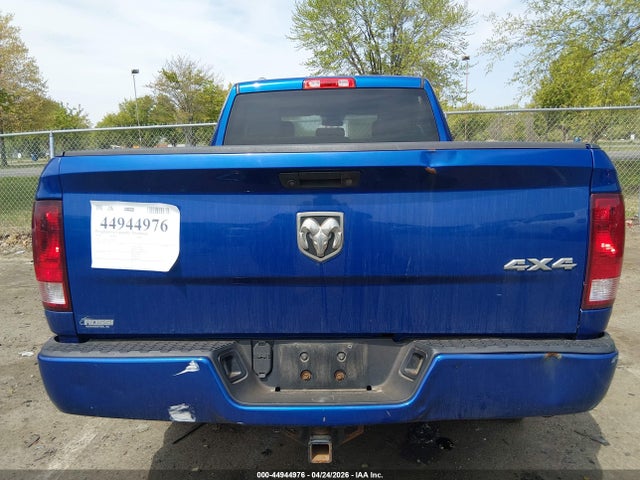 Продаж на аукціоні авто 2018 Ram 1500 Express  4x4 6'4 Box, vin: 1C6RR7FG4JS309073, номер лоту: 44944976