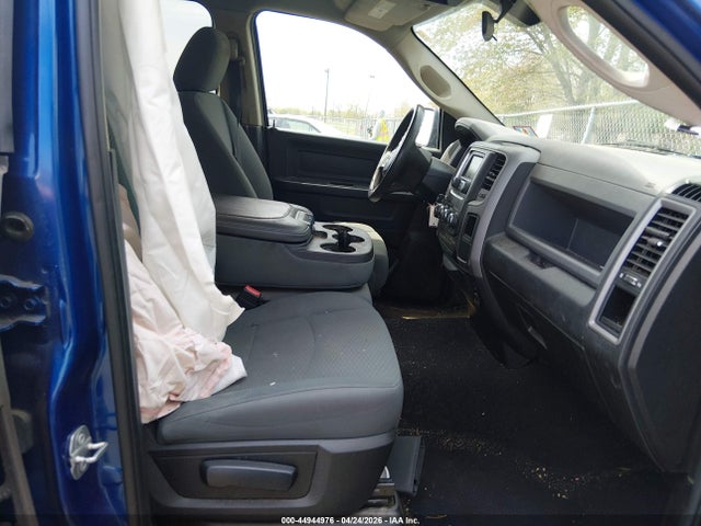 Продаж на аукціоні авто 2018 Ram 1500 Express  4x4 6'4 Box, vin: 1C6RR7FG4JS309073, номер лоту: 44944976