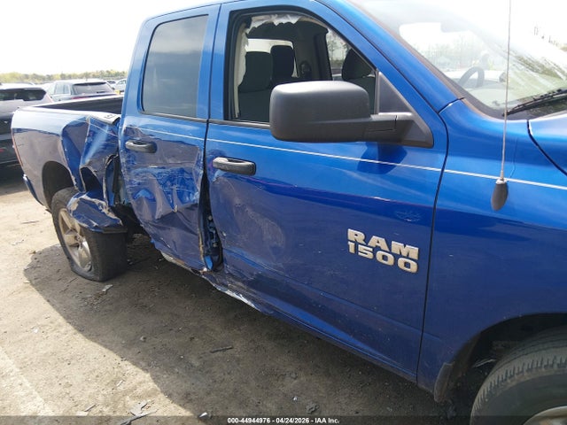 Продаж на аукціоні авто 2018 Ram 1500 Express  4x4 6'4 Box, vin: 1C6RR7FG4JS309073, номер лоту: 44944976