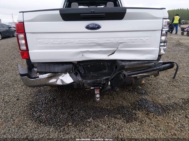 1FT7W2BT6NEE58345 Ford F-250 Xlt