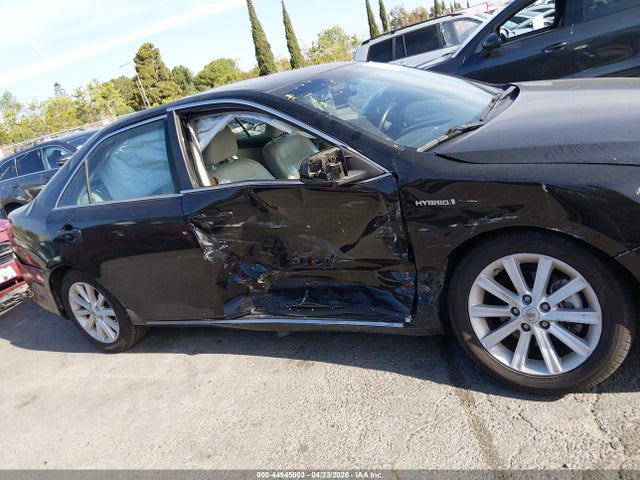 2012 Toyota Camry Hybrid Xle მანქანა იყიდება აუქციონზე, vin: 4T1BD1FK6CU062720, აუქციონის ნომერი: 44945003