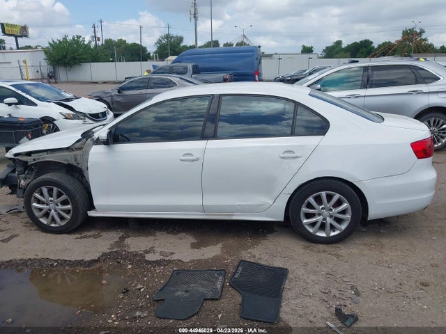 44945029 :رقم المزاد ، 3VWDX7AJ2BM340275 vin ، 2011 Volkswagen Jetta 2.5l Se مزاد بيع