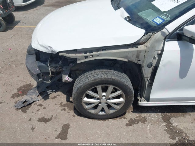 44945029 :رقم المزاد ، 3VWDX7AJ2BM340275 vin ، 2011 Volkswagen Jetta 2.5l Se مزاد بيع