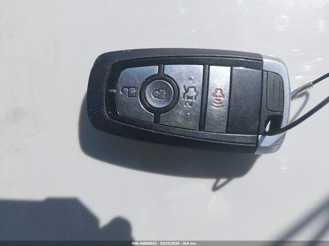 44945043 :رقم المزاد ، 3FA6P0HD3KR194111 vin ، 2019 Ford Fusion Se مزاد بيع