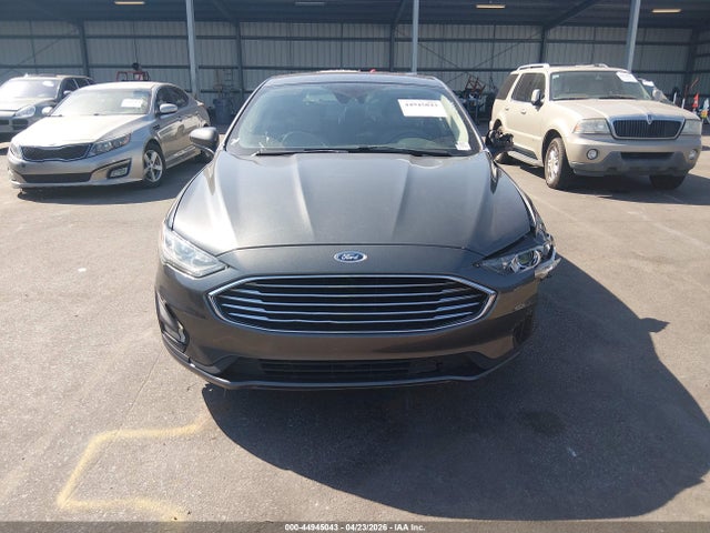 44945043 :رقم المزاد ، 3FA6P0HD3KR194111 vin ، 2019 Ford Fusion Se مزاد بيع