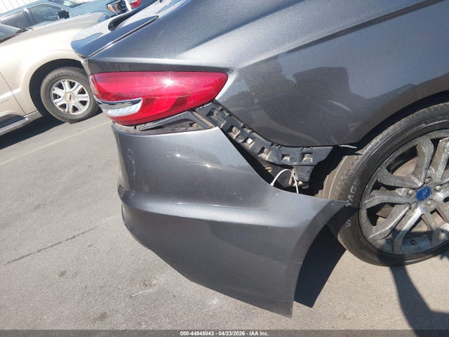44945043 :رقم المزاد ، 3FA6P0HD3KR194111 vin ، 2019 Ford Fusion Se مزاد بيع