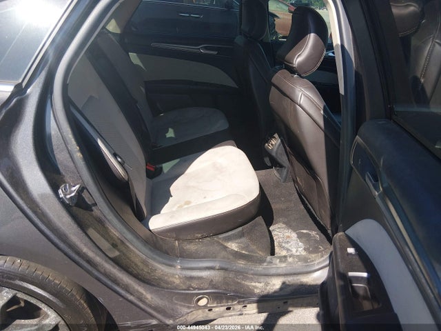 44945043 :رقم المزاد ، 3FA6P0HD3KR194111 vin ، 2019 Ford Fusion Se مزاد بيع