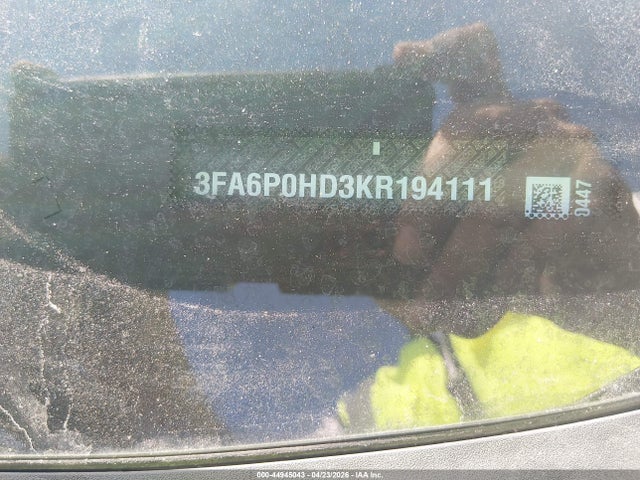 44945043 :رقم المزاد ، 3FA6P0HD3KR194111 vin ، 2019 Ford Fusion Se مزاد بيع
