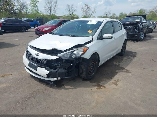 44945046 :رقم المزاد ، KNAFK5A88G5548005 vin ، 2016 Kia Forte Lx مزاد بيع