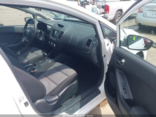44945046 :رقم المزاد ، KNAFK5A88G5548005 vin ، 2016 Kia Forte Lx مزاد بيع