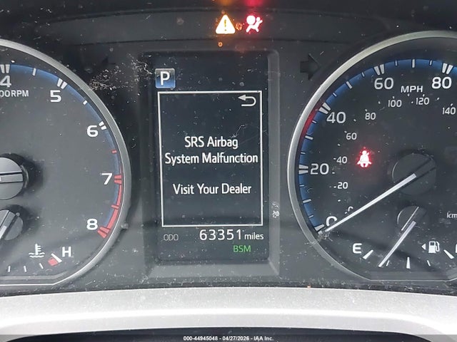 Toyota Rav4 Xle 2018 JTMRFREV5JD230075 Image 16