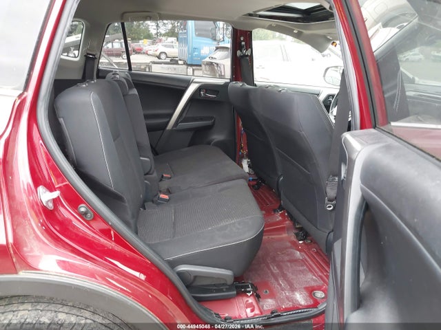 Toyota Rav4 Xle 2018 JTMRFREV5JD230075 Image 8