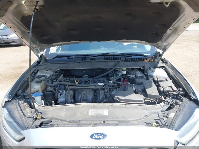 44945050 :رقم المزاد ، 3FA6P0H70GR379038 vin ، 2016 Ford Fusion Se مزاد بيع