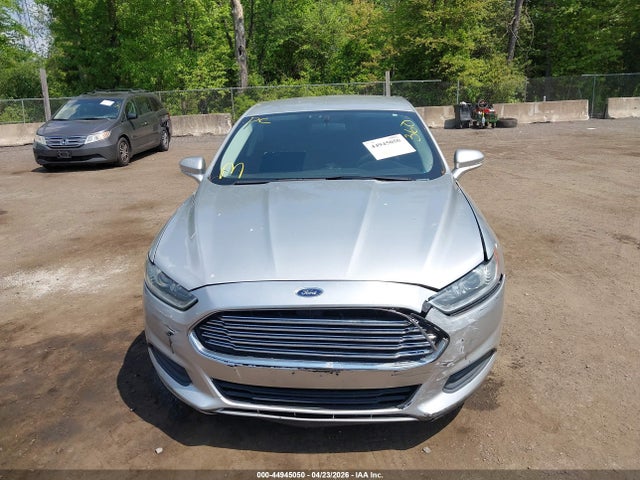 44945050 :رقم المزاد ، 3FA6P0H70GR379038 vin ، 2016 Ford Fusion Se مزاد بيع