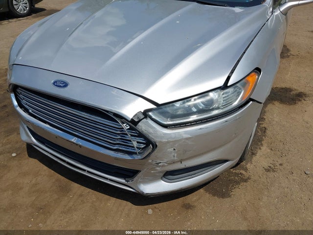 44945050 :رقم المزاد ، 3FA6P0H70GR379038 vin ، 2016 Ford Fusion Se مزاد بيع