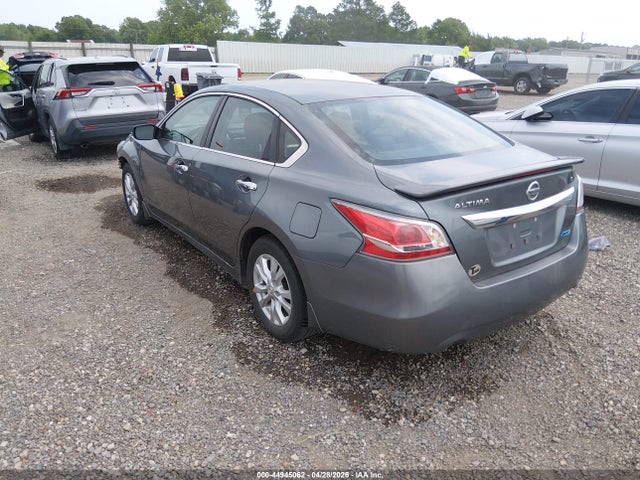 2014 Nissan Altima 2.5 S მანქანა იყიდება აუქციონზე, vin: 1N4AL3AP7EN388000, აუქციონის ნომერი: 44945062