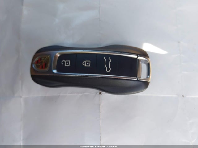Auction sale of the 2019 Porsche Cayenne, vin: WP1AA2AY4KDA18867, lot number: 44945071