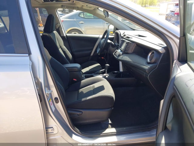 44945117 :رقم المزاد ، 2T3RFREV1GW487827 vin ، 2016 Toyota Rav4 Xle مزاد بيع