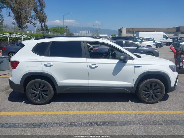 3VVCX7B28NM009356 Volkswagen Taos 1.5t S