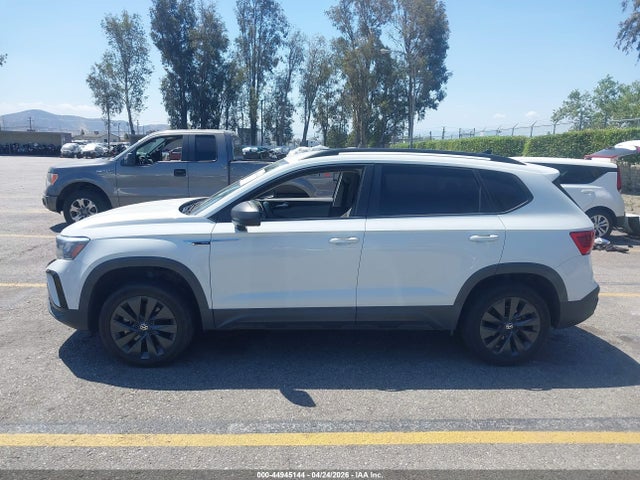 3VVCX7B28NM009356 Volkswagen Taos 1.5t S