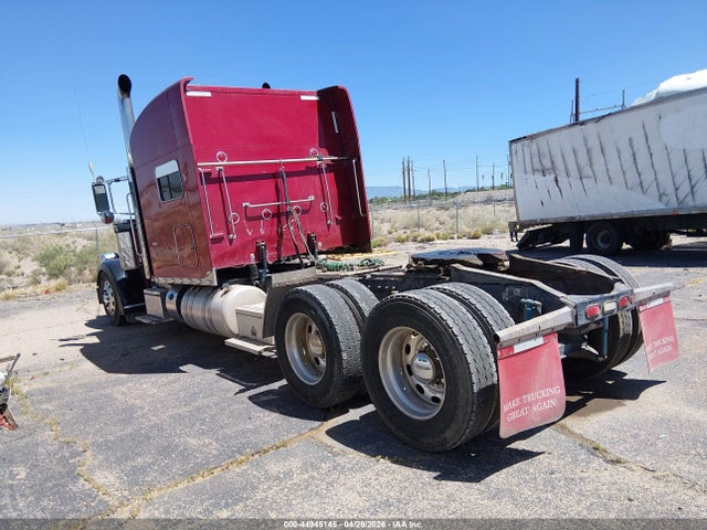 44945145 :رقم المزاد ، 1XPXD49X7HD391094 vin ، 2017 Peterbilt 389 مزاد بيع