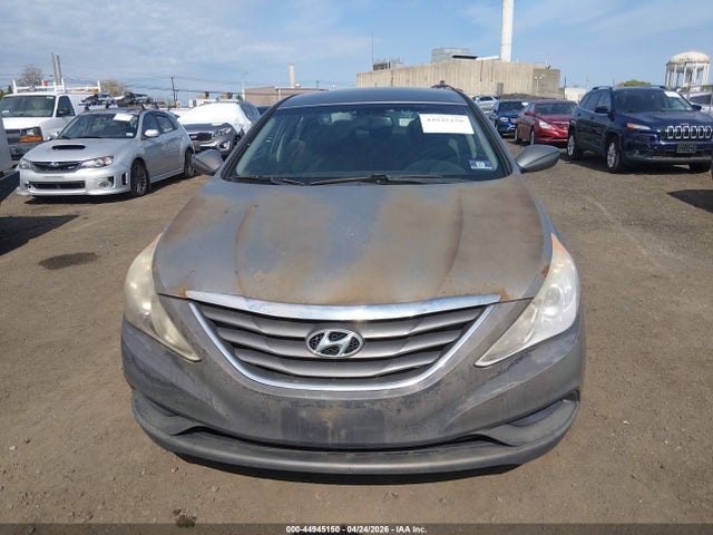 44945150 :رقم المزاد ، 5NPEB4AC6CH397513 vin ، 2012 Hyundai Sonata Gls مزاد بيع