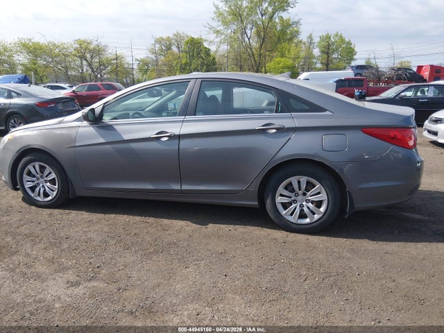 44945150 :رقم المزاد ، 5NPEB4AC6CH397513 vin ، 2012 Hyundai Sonata Gls مزاد بيع
