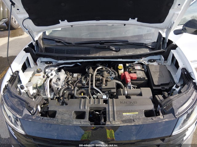 3N8AP6CE8TL306871 Nissan KICKS SV