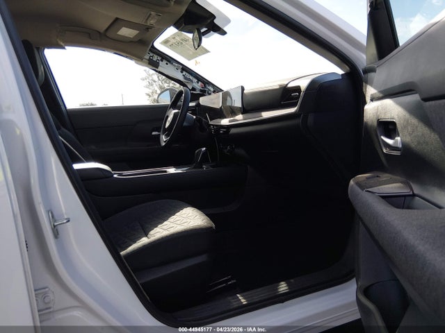 3N8AP6CE8TL306871 Nissan KICKS SV
