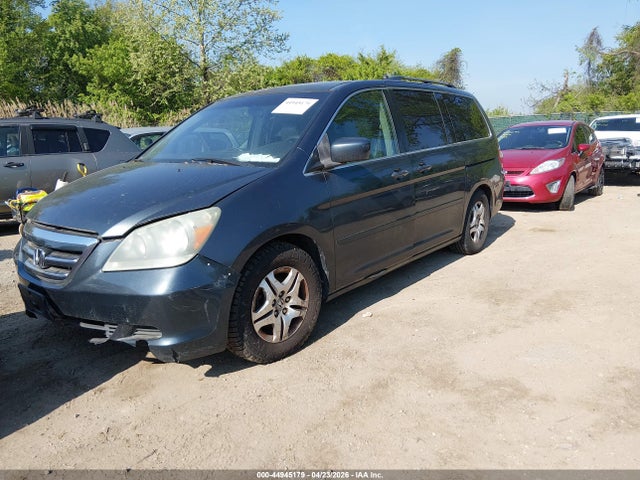 44945179 :رقم المزاد ، 5FNRL38605B020024 vin ، 2005 Honda Odyssey Ex-l مزاد بيع