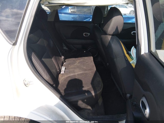 Продаж на аукціоні авто 2016 Kia Soul, vin: KNDJN2A22G7395575, номер лоту: 44945183
