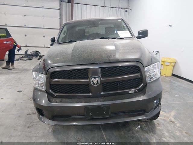 Продаж на аукціоні авто 2017 Ram 1500 Express  4x4 5'7 Box, vin: 1C6RR7KT0HS516699, номер лоту: 44945201