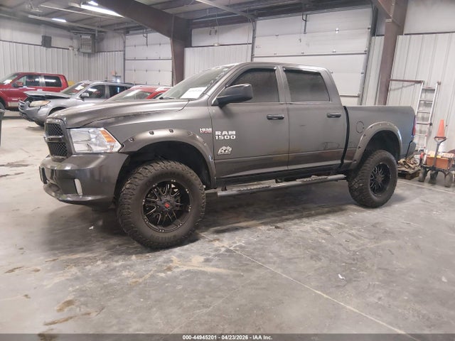 Продаж на аукціоні авто 2017 Ram 1500 Express  4x4 5'7 Box, vin: 1C6RR7KT0HS516699, номер лоту: 44945201