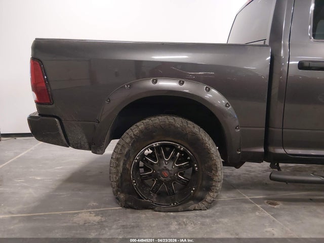 Продаж на аукціоні авто 2017 Ram 1500 Express  4x4 5'7 Box, vin: 1C6RR7KT0HS516699, номер лоту: 44945201