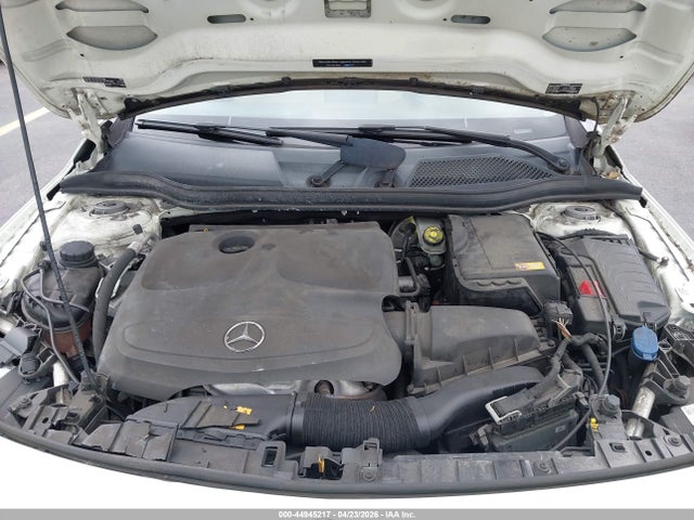 44945217 :رقم المزاد ، WDCTG4EB5FJ127527 vin ، 2015 Mercedes-benz Gla 250 مزاد بيع