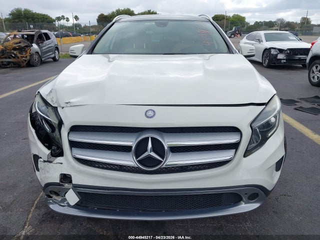 44945217 :رقم المزاد ، WDCTG4EB5FJ127527 vin ، 2015 Mercedes-benz Gla 250 مزاد بيع