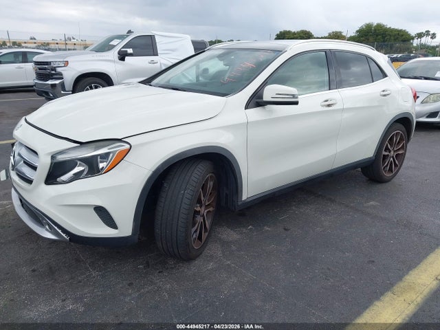 44945217 :رقم المزاد ، WDCTG4EB5FJ127527 vin ، 2015 Mercedes-benz Gla 250 مزاد بيع