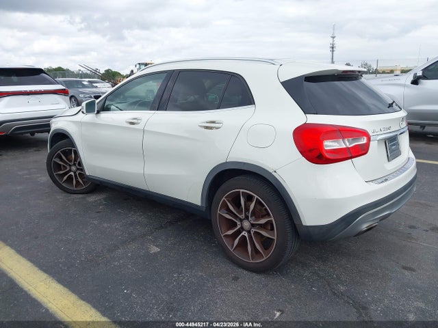 44945217 :رقم المزاد ، WDCTG4EB5FJ127527 vin ، 2015 Mercedes-benz Gla 250 مزاد بيع