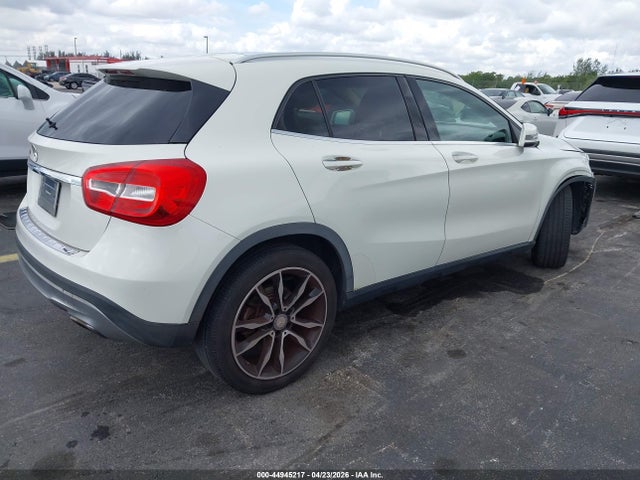 44945217 :رقم المزاد ، WDCTG4EB5FJ127527 vin ، 2015 Mercedes-benz Gla 250 مزاد بيع