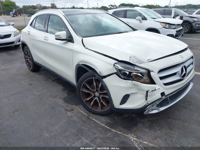 44945217 :رقم المزاد ، WDCTG4EB5FJ127527 vin ، 2015 Mercedes-benz Gla 250 مزاد بيع