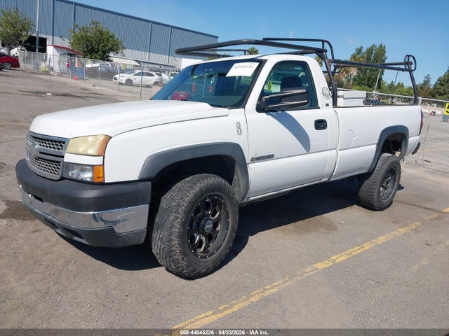 Продажа на аукционе авто 2005 Chevrolet Silverado 2500hd Work Truck, vin: 1GCHC24UX5E311674, номер лота: 44945226