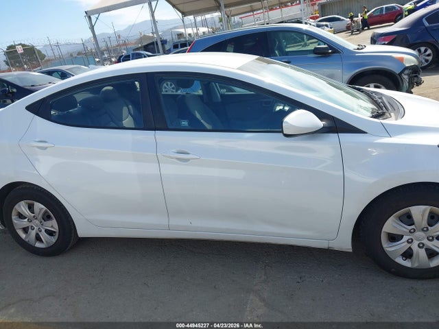 44945227 :رقم المزاد ، 5NPDH4AE8GH755986 vin ، 2016 Hyundai Elantra Se مزاد بيع