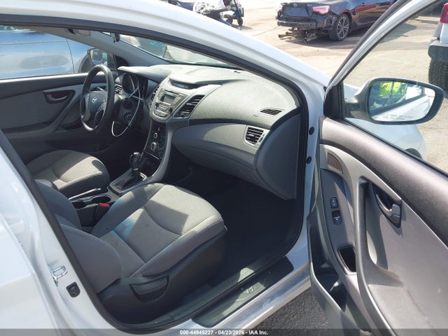 44945227 :رقم المزاد ، 5NPDH4AE8GH755986 vin ، 2016 Hyundai Elantra Se مزاد بيع