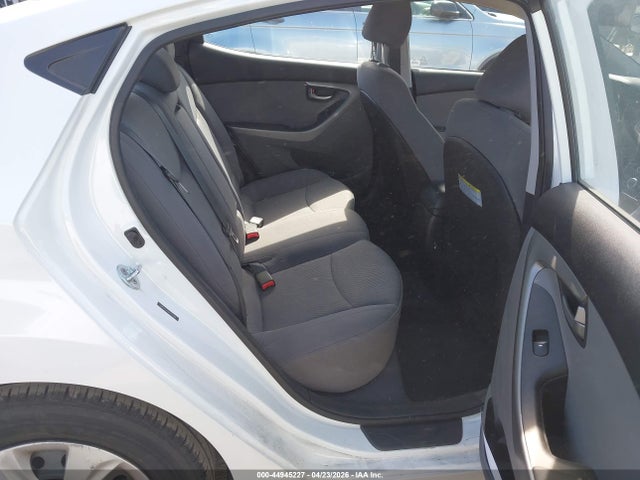 44945227 :رقم المزاد ، 5NPDH4AE8GH755986 vin ، 2016 Hyundai Elantra Se مزاد بيع