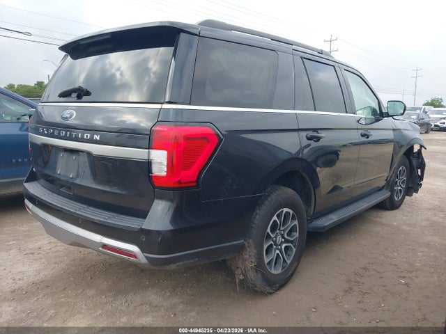 1FMJU1J85REA44672 Ford Expedition Xlt