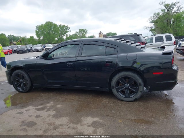 2014 Dodge Charger Sxt მანქანა იყიდება აუქციონზე, vin: 2C3CDXHG8EH338703, აუქციონის ნომერი: 44945250